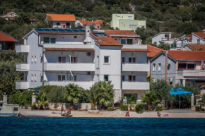 Villa Albatros, Vinišće